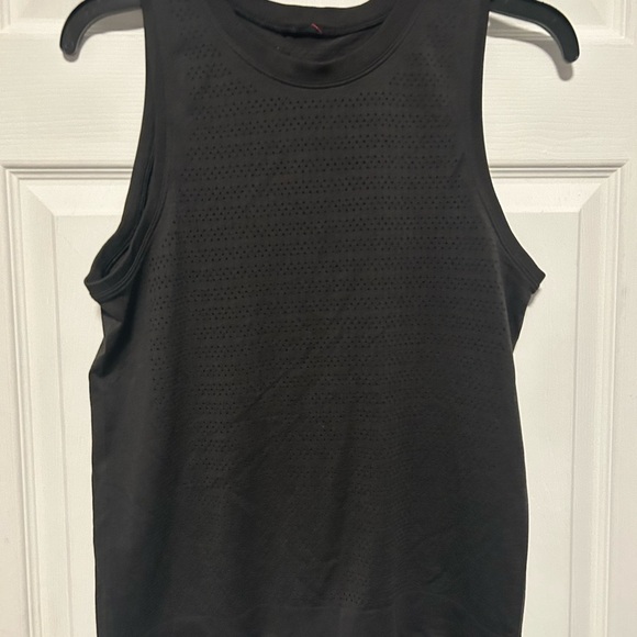 Lululemon Athletica Black Muscle Tee Classic Style - Picture 1 of 5